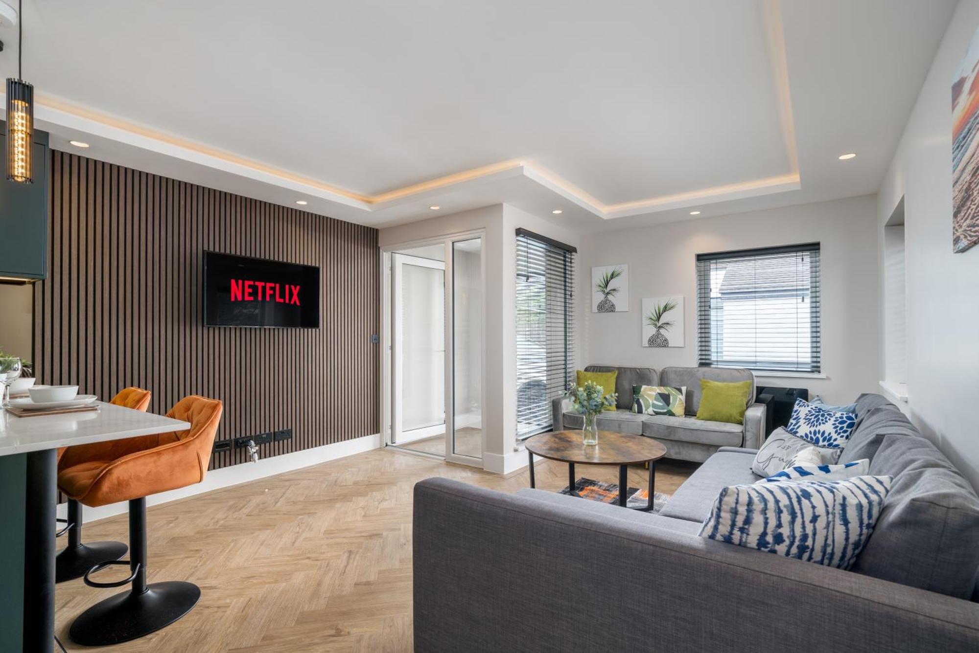 Skyvillion - Cozy Large 4 & 1 Bed Apartments In London Enfield, Mins To Tube Station, Free Wi-Fi Londres Exterior foto